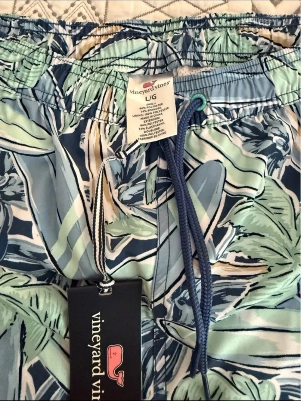 Vineyard Vines Green and Blue Tropical Palm Swim Trunks New